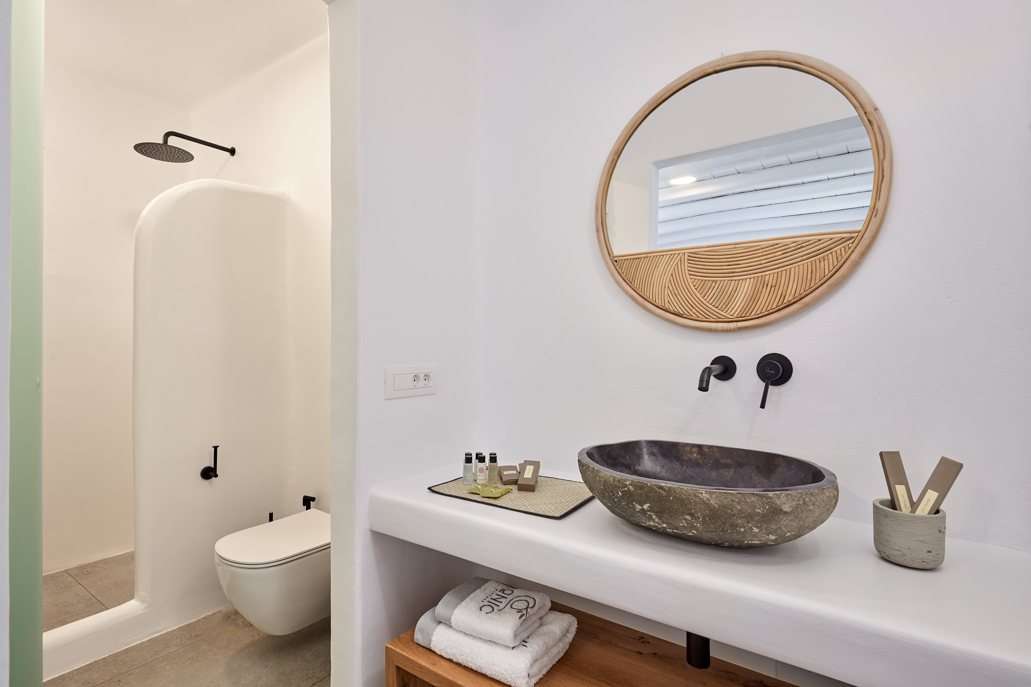 SB_ionic suites_web size_15