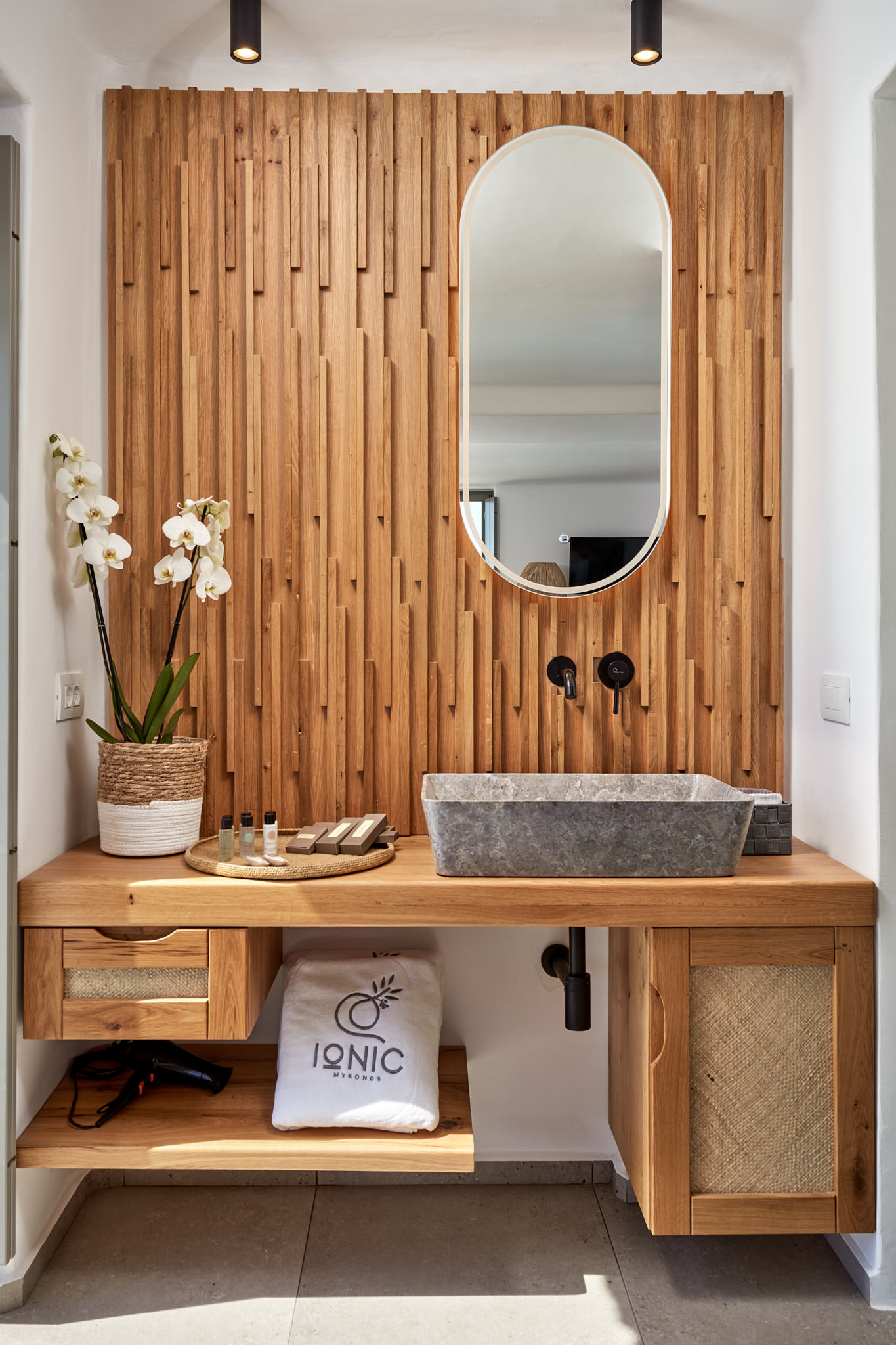 SB_ionic suites_web size_26