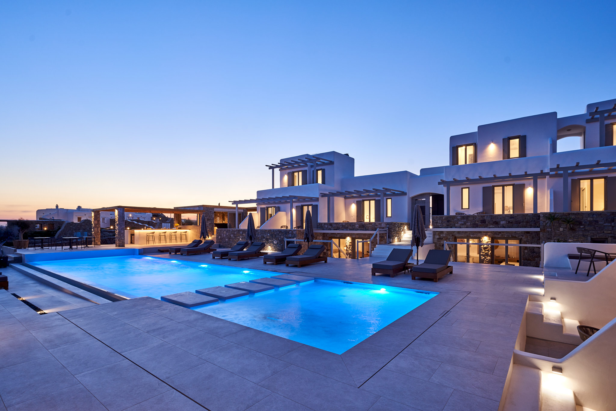 SB_ionic suites_web size_48