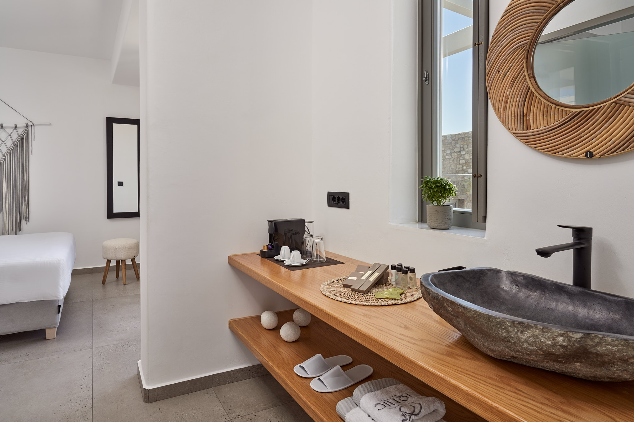 SB_ionic suites_web size_5